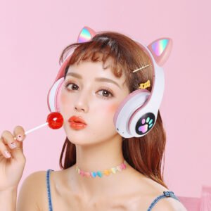 Head-mounted Bluetooth headset STN-28 cat ear heavy bass flashing luminous wireless sports card headset