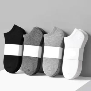 Five pack One piece drop shipping men and women four seasons deodorant sweat-absorbent short tube socks disposable socks men's men's cotton socks